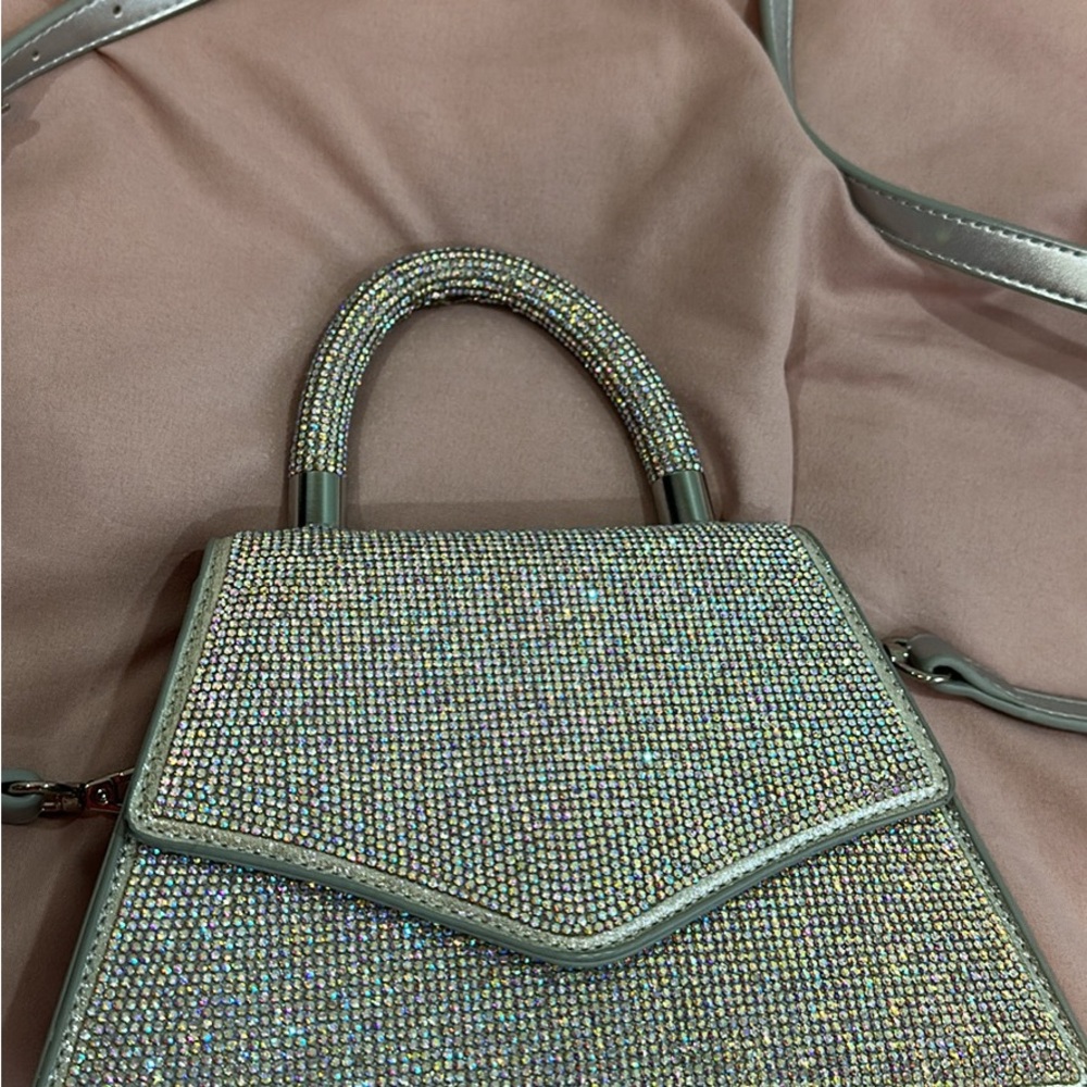 Elegant Silver Rhinestone Handbag